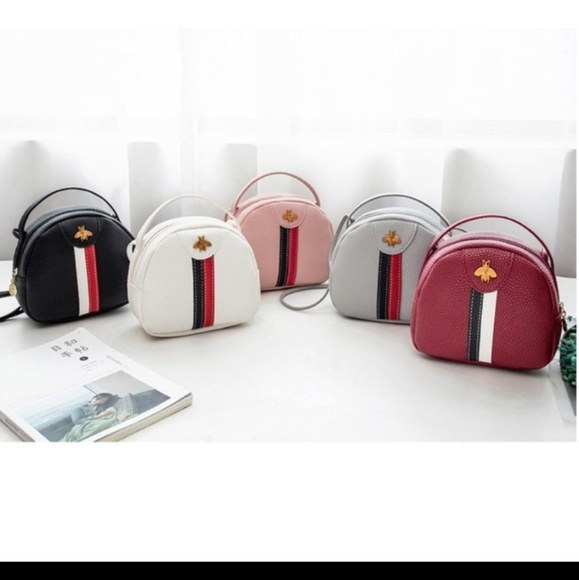 Cross body messenger bag - Picture 2 of 3